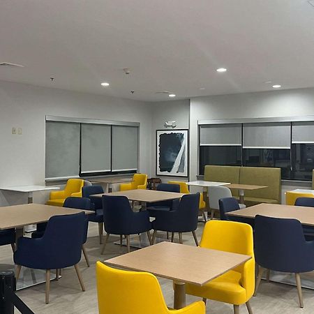 西莫比尔智选假日酒店 外观 照片